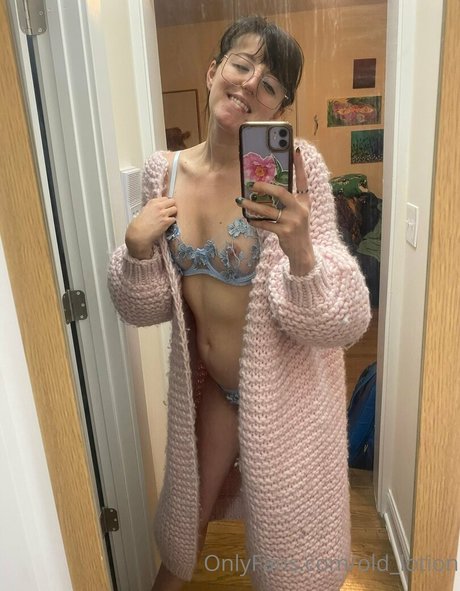 Lotion Wizard sexy pornstar image