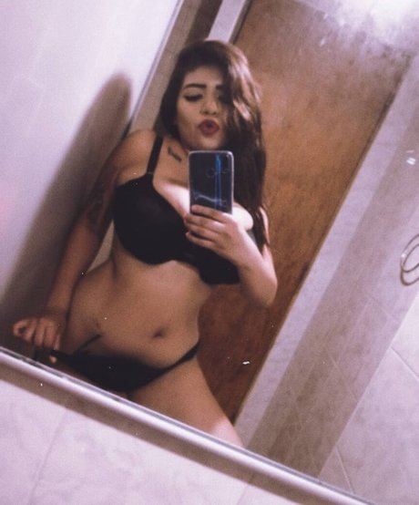 Kimberly Hdeez star images