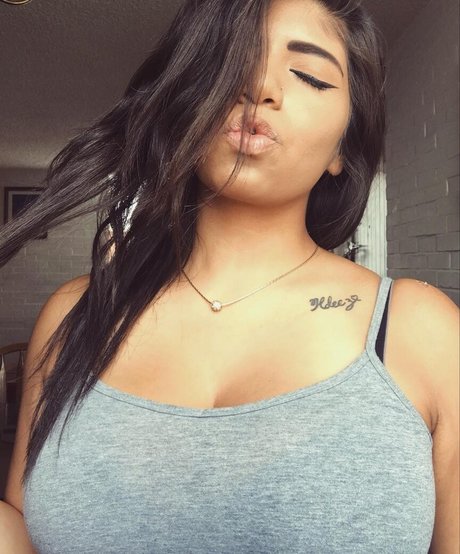 Kimberly Hdeez pornstar art photos