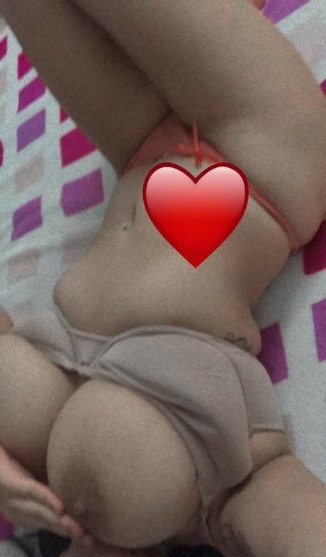 Kimberly Hdeez hd actress photo