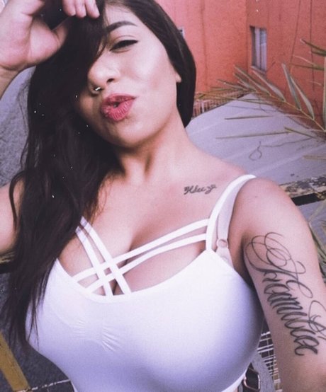 Kimberly Hdeez model free photos