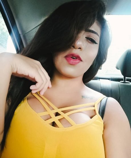 Kimberly Hdeez adult model picture