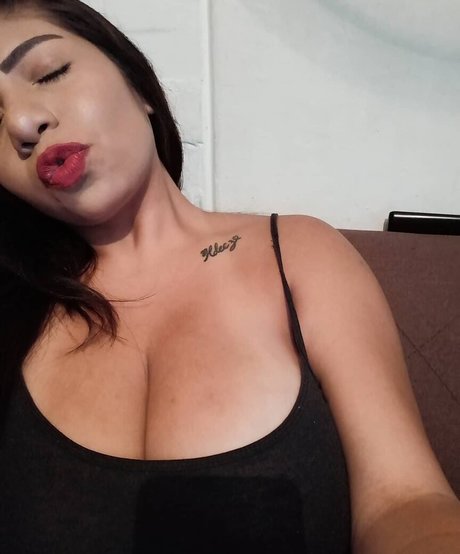 Kimberly Hdeez model hot pics