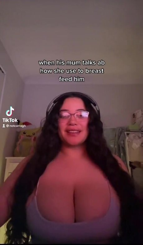 Carragh Mahuika naked model pics