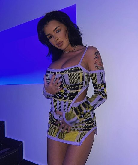 ralucaerr sexy pornstar gallery