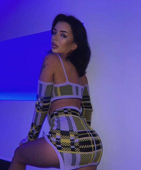 ralucaerr star top archive