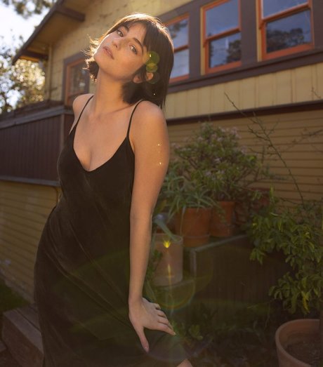 Romy Reiner model erotic images