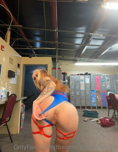 Taylor Coit pornstar beautiful pics