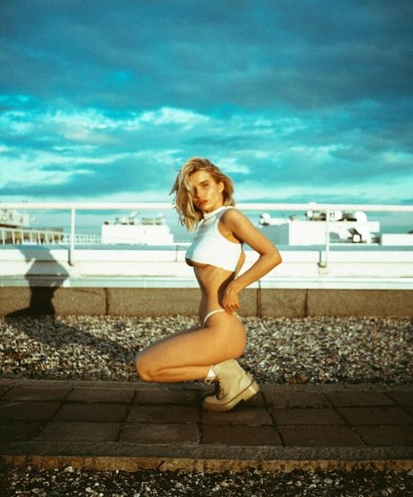 Ekrnw star nude photo