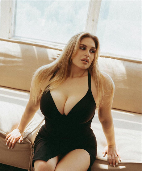 Anastasia Shark adult star photo