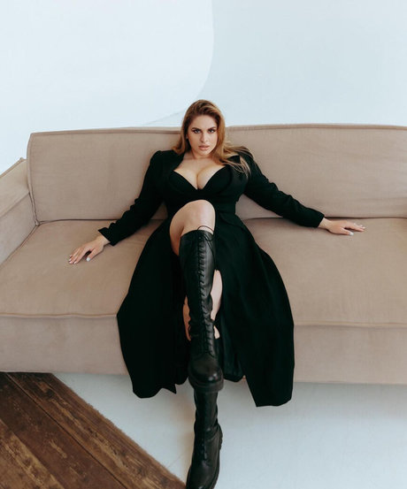 Anastasia Shark model beautiful image