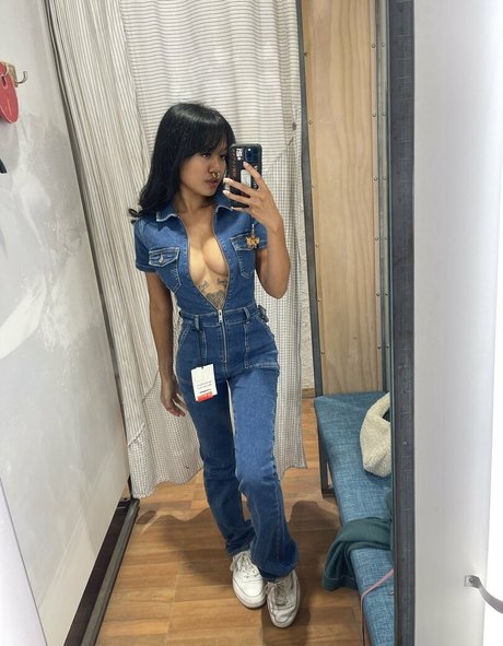 gutslaughter model erotic image