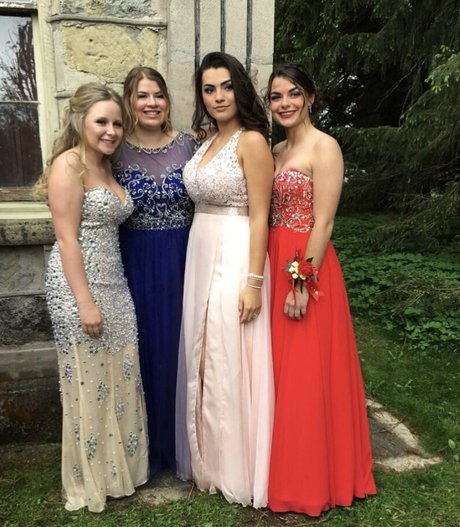 Kylie Manue model art galleries