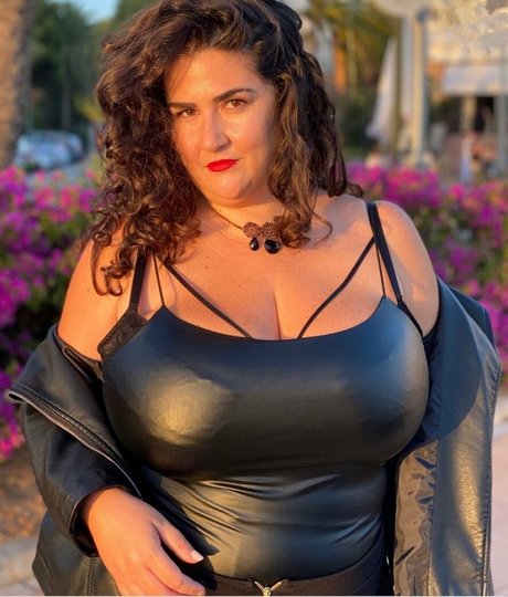 Caliope pornstar hot pictures