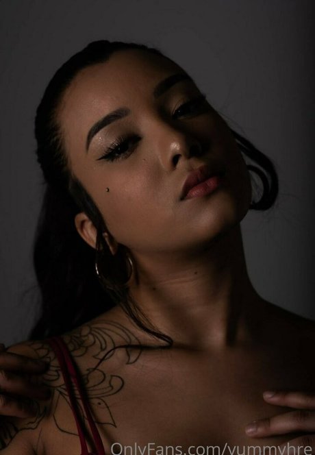 Yummy Chan high quality model photos