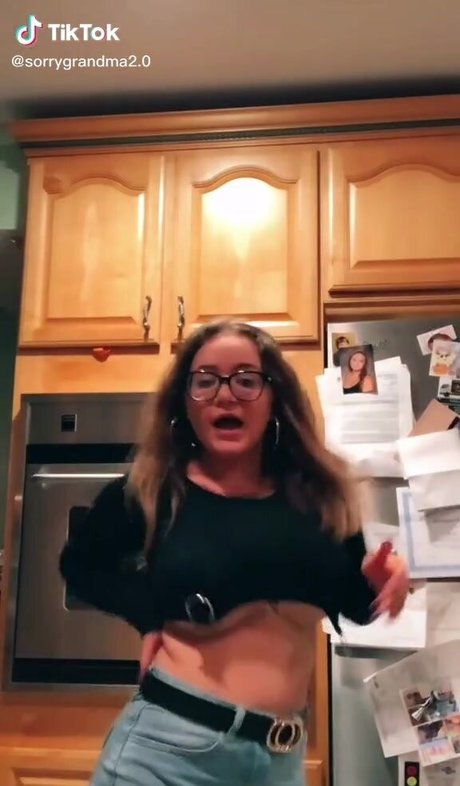 Harley Stein hd actress img