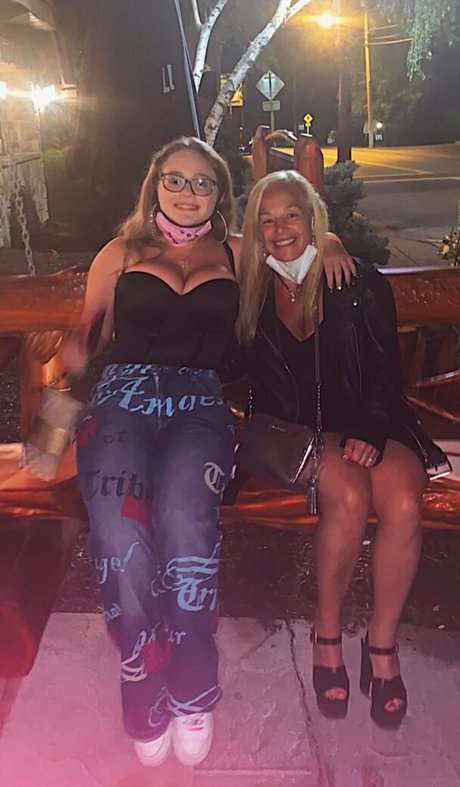 Harley Stein pornstar high quality pictures