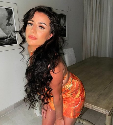 Ciara Lennon star erotic photos