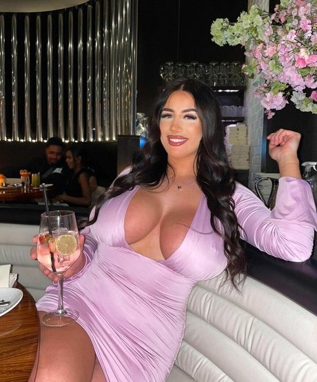 Ciara Lennon model nude images