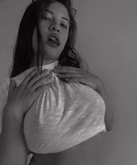 Aline Cavalheiro model beautiful gallery