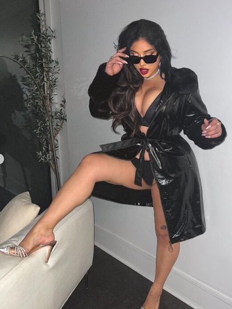 viirdii star erotic image