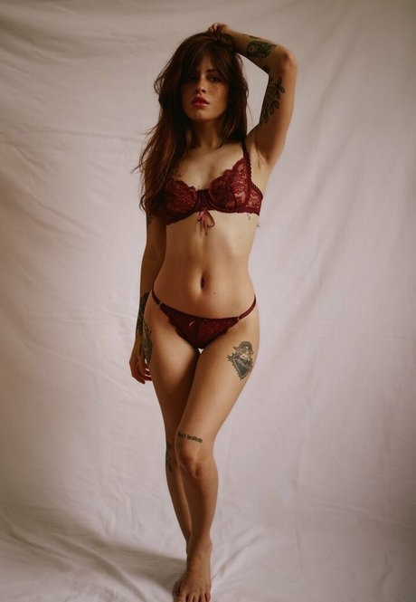 Esther Argolo nude model picture