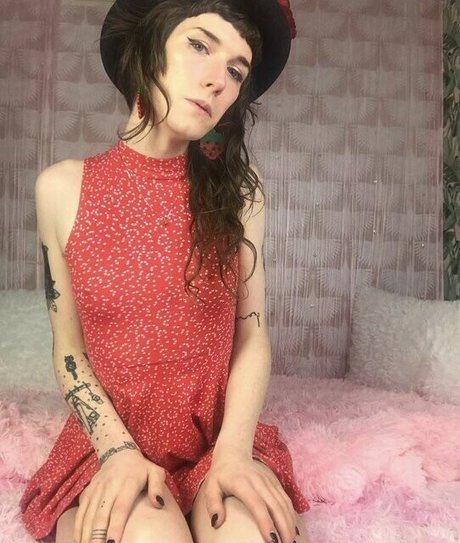 Basilstrawberry pornographic actress images