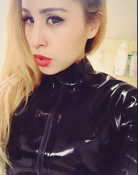 SophiaLarou top actress galleries