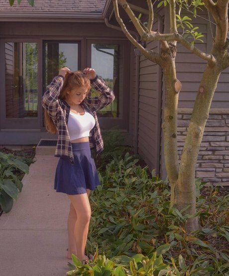 Samantha Vicha nude star pictures