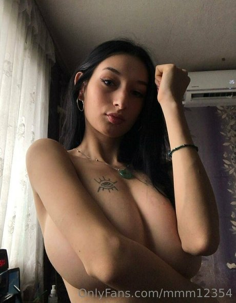 RoxyMilano model nudes picture