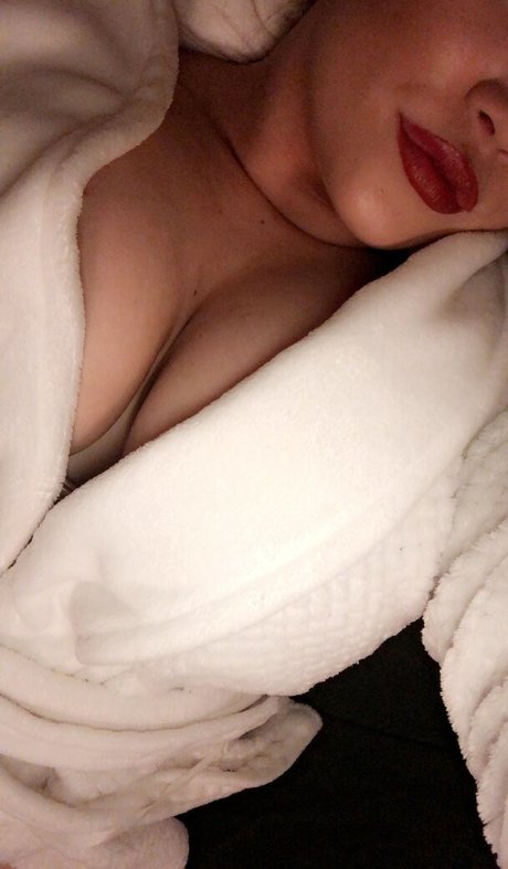 thigh high boots onlyfans top galleries