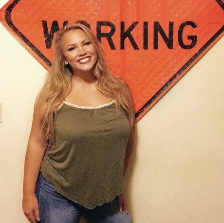 Hayden Buchko perfect star picture