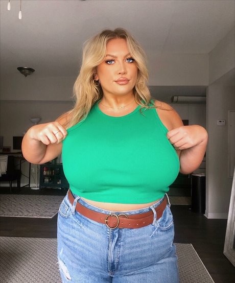 Hayden Buchko pretty pornstar pics