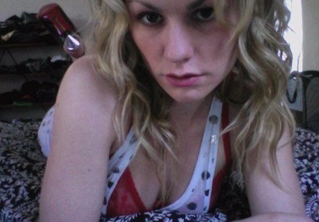 Anna Paquin model adult image