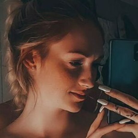 mia majestic best model image