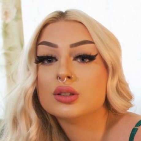 Penny Peachh star beautiful images