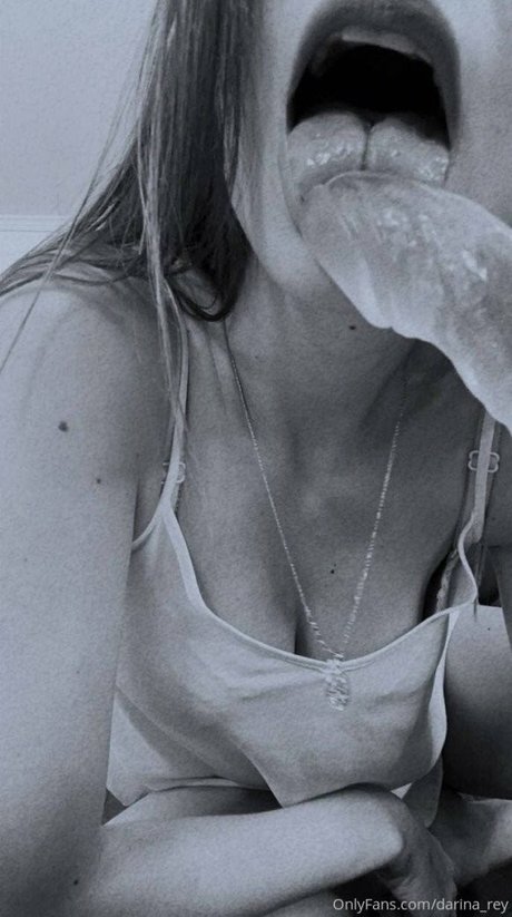 Darina Rey free model pic