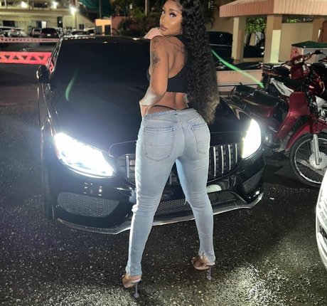 cathiimedialuna pornstar image