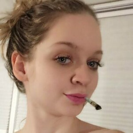 Lust4Lizzie high quality model gallery