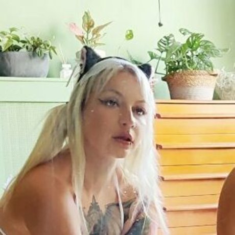 DimaxDark star pornographic pictures