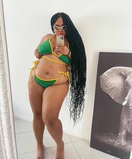 Rizia Cerqueira pornographic star photo