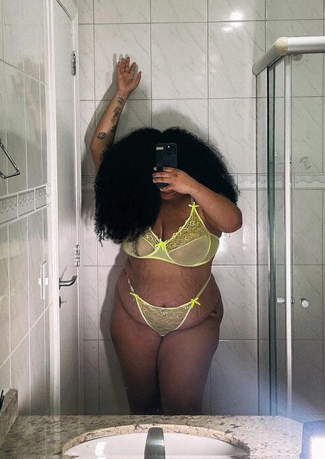 Rizia Cerqueira model xxx img