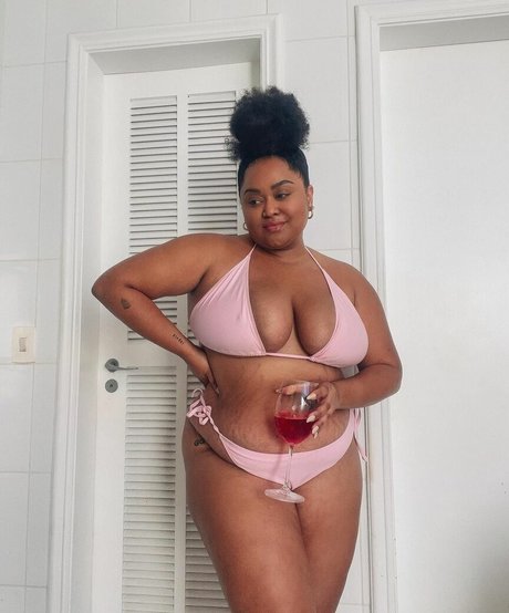 Rizia Cerqueira star best images