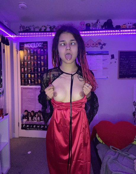 Venus Kitty star pornographic pics