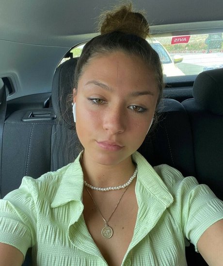 Luciana Praino nice pornstar photos