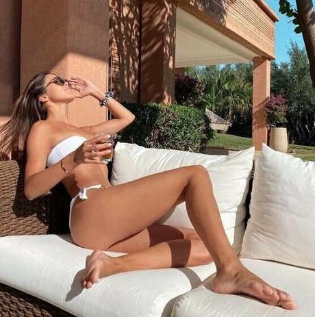 Iris Mittenaere high quality star img