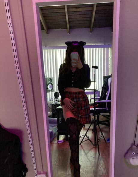 Youknowlimbo beautiful model img