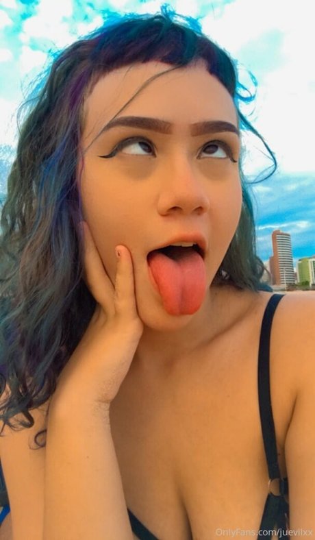 Julia Evilx model adult photo