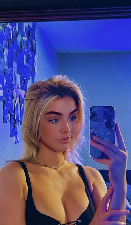 HayMartinn perfect model pic