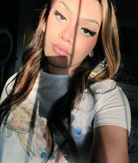 Mina Sin pornstar high quality pics